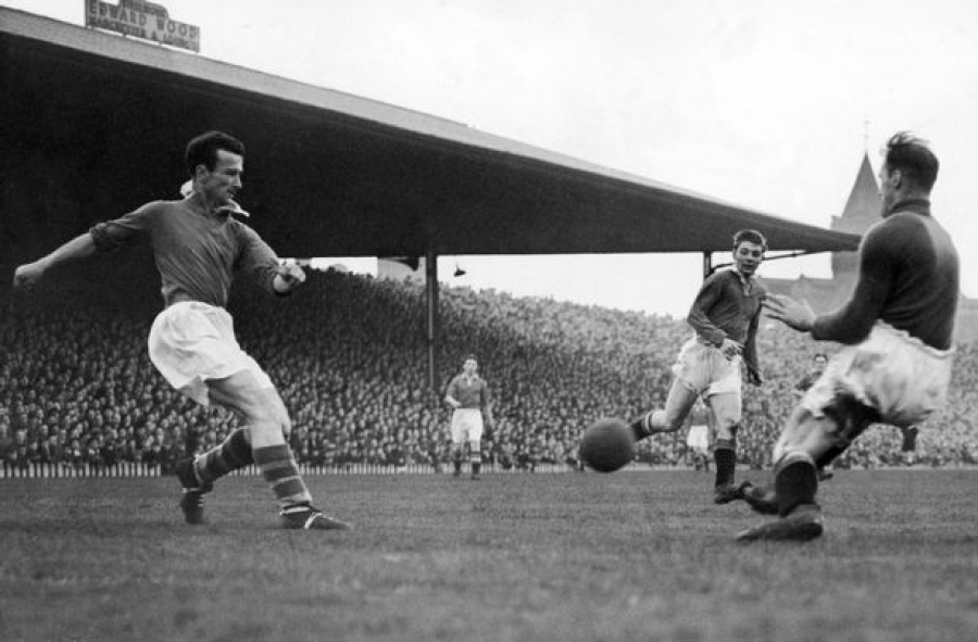 Σον Κόνερι: Όταν ο Σερ Μπάσμπι πρότεινε στον Τζέιμς Μποντ να δοκιμαστεί στην Γιουνάιτεντ