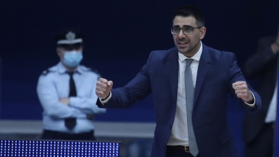 Βαρβούνης: «Αφιερώνουμε τη νίκη στους παίκτες μας που είναι... σφουγγάρια και στον κόουτς Καστρίτη!»