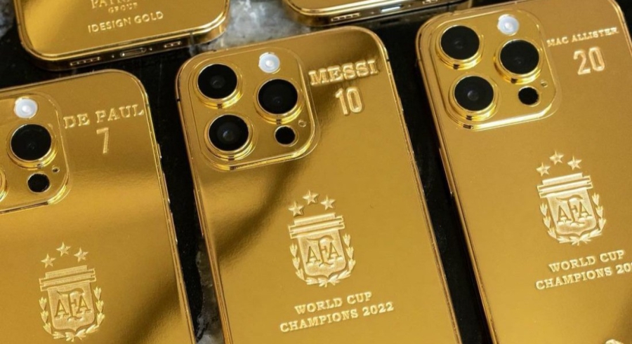 Ο Μέσι έκανε δώρο 35 επιχρυσωμένα iPhone στην «Αλμπισελέστε»