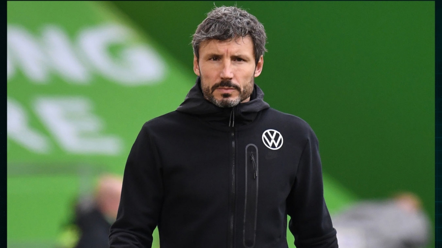 «Παρελθόν» ο φαν Μπόμελ από τη Βόλφσμπουργκ, τρεις μήνες μετά την πρόσληψή του!