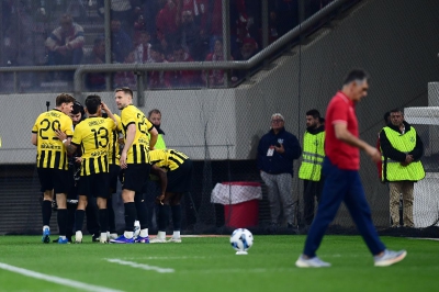 Η νύχτα της μαρμότας: Ο αετός «πετά» για τον τίτλο - Η ΑΕΚ καταδίκασε τον πρωταθλητή στο Φάληρο!