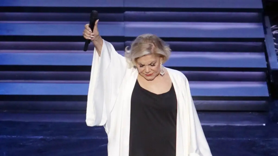 Ζωγραφισμένη στο χαρτί: Απεβίωσε η Μαρινέλλα