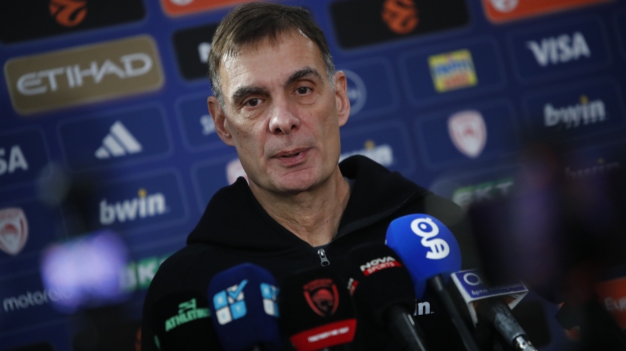 Μπαρτζώκας: «Σημαντικό ότι έχουμε και τους τρεις σέντερ, θα είμαστε έτοιμοι να παίξουμε με βάση τις δυνατότητές μας»