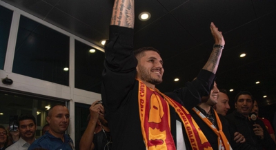 Γαλατάσαραϊ: Αποθέωση για τον Ικάρντι στην Κωνσταντινούπολη, κοντά σε Μάτα και Χάμες! (video)