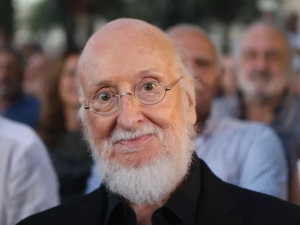 Παππούς σε μέρη αυτόνομα: Απεβίωσε ο Διονύσης Σαββόπουλος