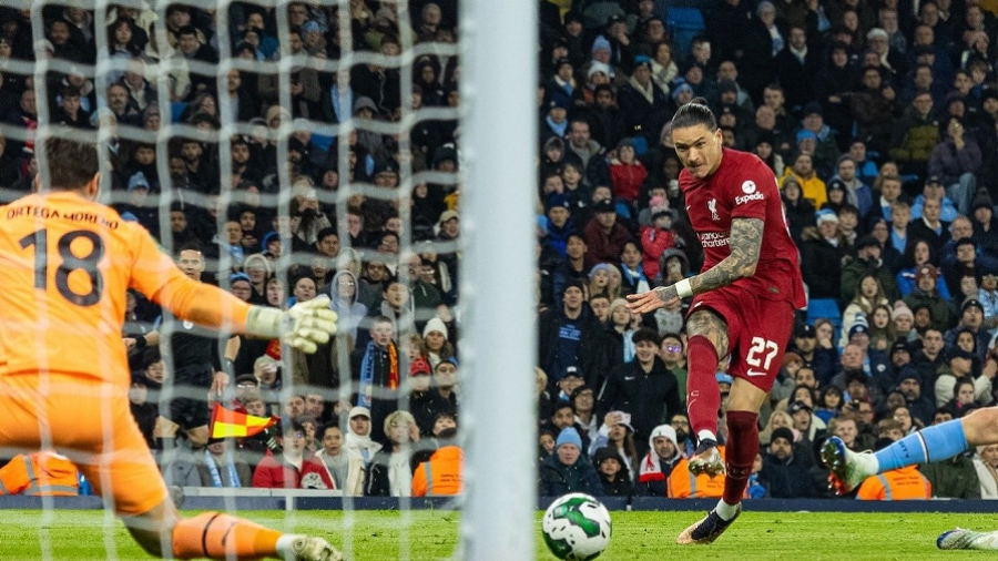 Λίβερπουλ: Ντάργουιν Νούνιες, έπρεπε να βάλεις ένα… (vids)