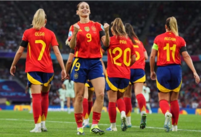 Τρίποντο και πρόκριση για Ισπανία, στους «16» και το Pamestoixima!