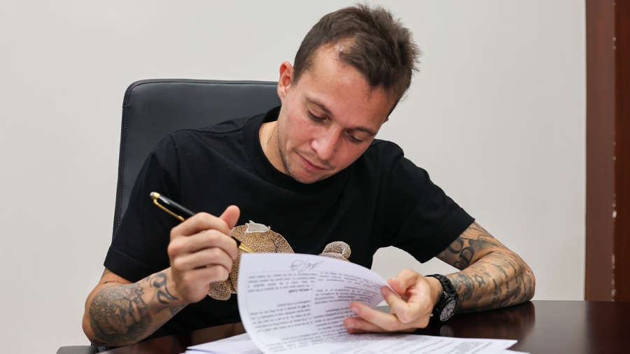 Παναθηναϊκός: Ανακοινώθηκε από τα μεγάφωνα της Λεωφόρου η απόκτηση του Μπερνάρντ! (video)