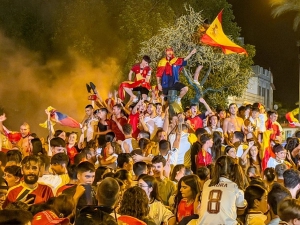 Ό,τι λάμπει δεν είναι χρυσός: Τραγωδία στην έκσταση των πανηγυρισμών - Νεκρό αγόρι στην Ισπανία!