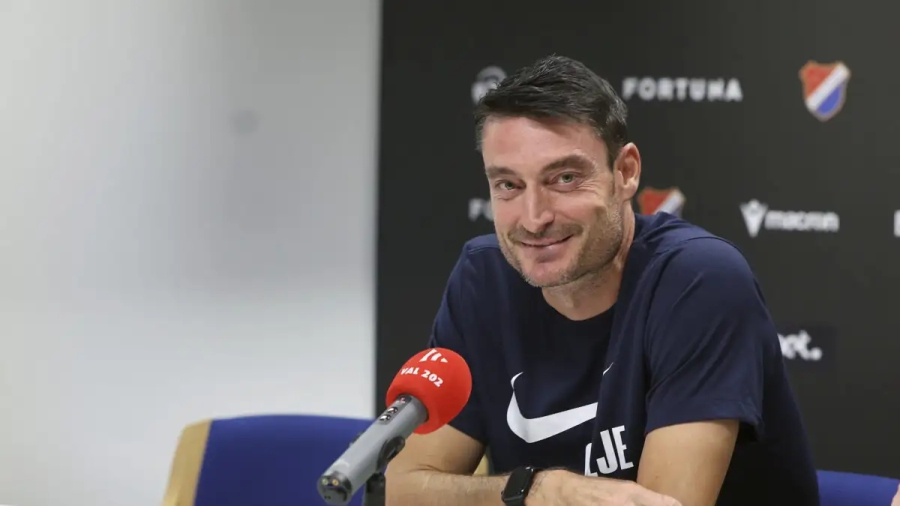 Ριέρα: «Φέτος ανταγωνιζόμαστε - Η ΑΕΚ εξαιρετική, αλλά δε με ανησυχεί!»