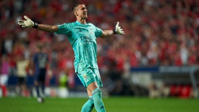 Κλαμπ Μπριζ - Μπενφίκα: Οι επιλογές των Πάρκερ και Σμιντ