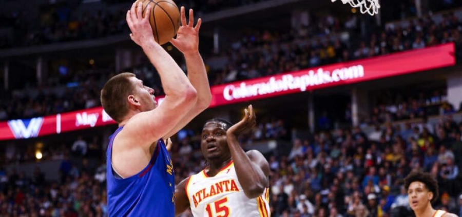 Άλλη μία... ημέρα στη δουλειά: Νέο triple-double του Γιόκιτς και άνετη νίκη των Νάγκετς επί των Χοκς! (video)