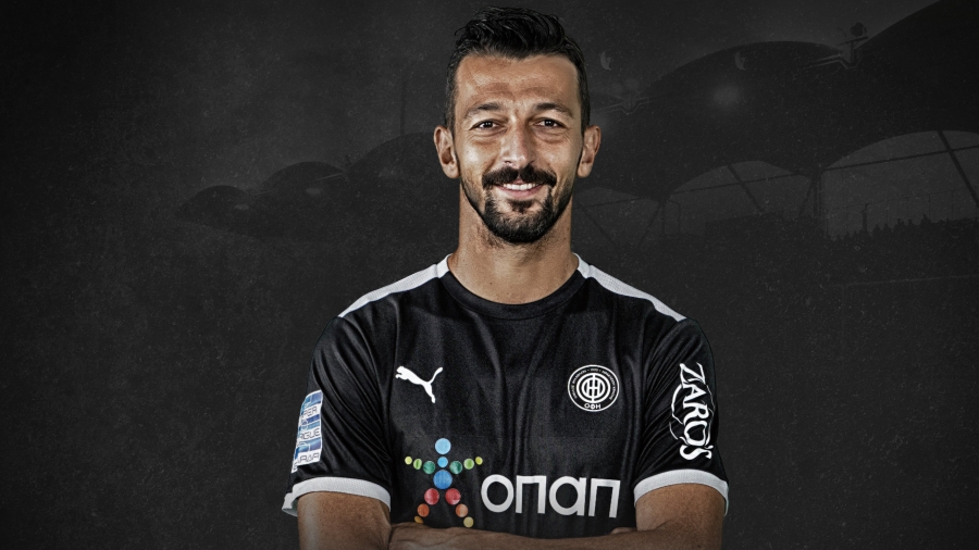 «Για πάντα εδώ»: Ανανέωσε μέχρι το 2023 στον ΟΦΗ ο Γιαννούλης