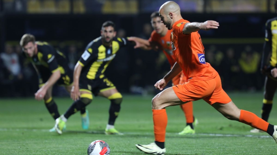 Ο Άμραμπατ «νίκησε» Μοντόγια και Κουέστα για το 1-0 της ΑΕΚ, «φωνές» του Άρη για το πέναλτι! (video)