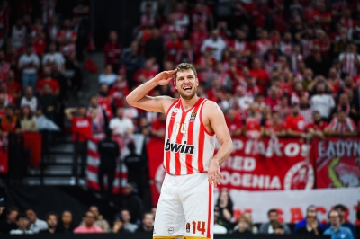 Ο Ολυμπιακός ήταν εξαιρετικός για τρία 10λεπτα, άντεξε στην αντεπίθεση της Παρί και πέρασε νικηφόρα από το Παρίσι! (video)