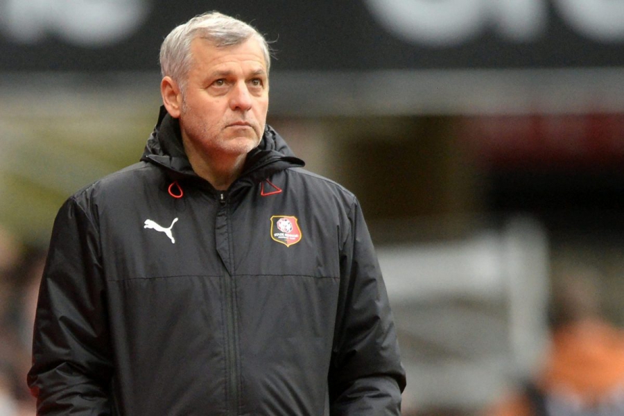 Κοντά στην πόρτα της εξόδου o προπονητής και o αθλητικός διευθυντής της Ρεν