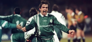 Ο Θανάσης Κολιτσιδάκης στο BN Sports για τον θρίαμβο του Παναθηναϊκού μέσα στο Άμστερνταμ: «Θυμάμαι ακόμα τον πανηγυρισμό του Βαζέχα που δεν το πίστευε»