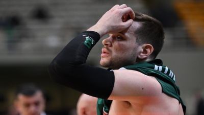 Παναθηναϊκός - Βαλένθια: Διχασμένη για Αγραβάνη η «πράσινη» εξέδρα στο (άδειο) ΟΑΚΑ! (video)