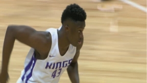 Summer League: Οι πρώτοι πόντοι του Άλεξ Αντετοκούνμπο (video)