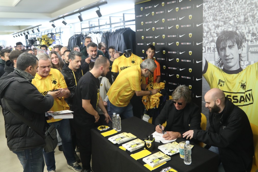 ΑΕΚ: Πανικός για τον «Θεωμά» Μαύρο στη μπουτίκ της Νέας Φιλαδέλφειας