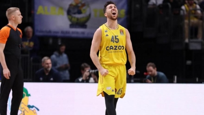 Ο Μπλατ... ξέρανε τη Ρεάλ με τρίποντο στο φινάλε και έδωσε τη νίκη στη Μακάμπι! (video)