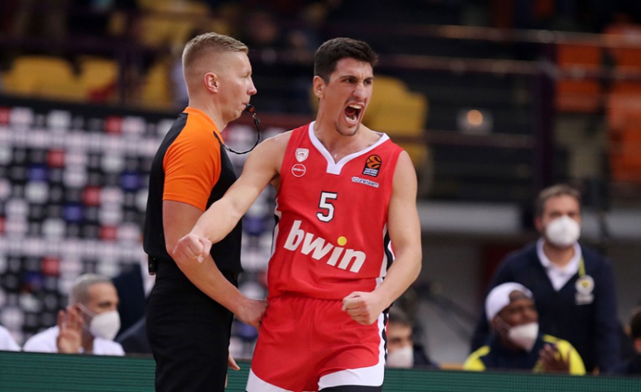 Λαρεντζάκης: «Το κίνητρο για τη νίκη είναι τεράστιο»