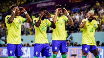 «Έσπασε» τα κοντέρ η Βραζιλία: Πρώτη φορά... τεσσάρα στο 1ο ημίχρονο στη φάση των «16»! (video)