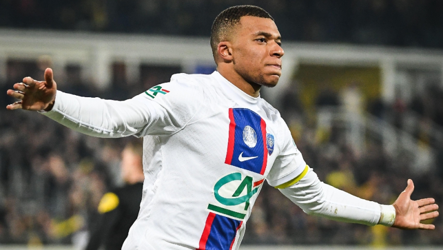 Πέι ντε Κασέλ - Παρί Σεν Ζερμέν 0-7: Με «εξωγήινο» Εμπαπέ και χωρίς έλεος, πέρασε... σβηστά στην επόμενη φάση (video)