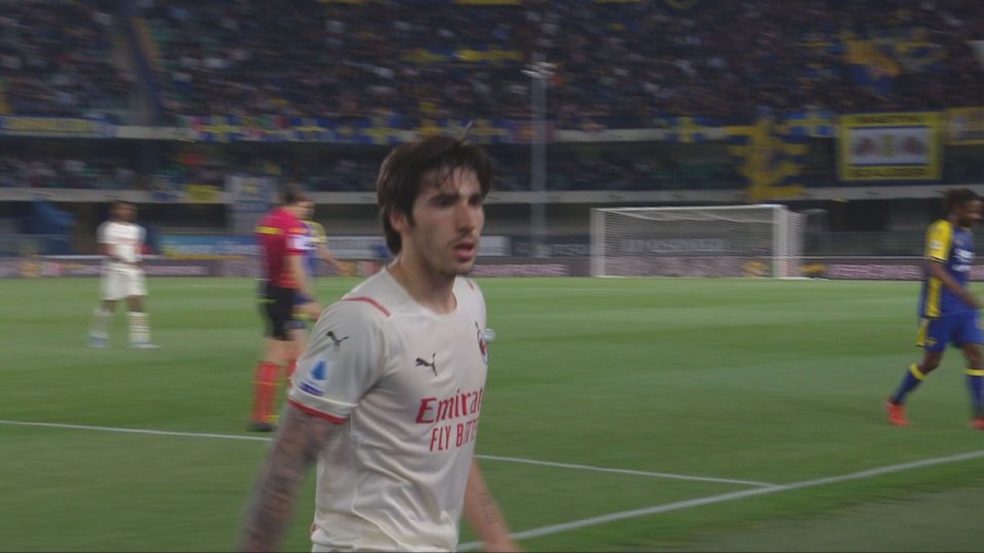 Βερόνα – Μίλαν 1-1: Φινάλε ημιχρόνου με γκολ εκατέρωθεν! (video)