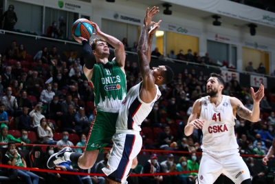 Η Ούνικς υποχρέωσε την ΤΣΣΚΑ σε 5η σερί ήττα και έρχεται με φόρα στο ΟΑΚΑ (video)