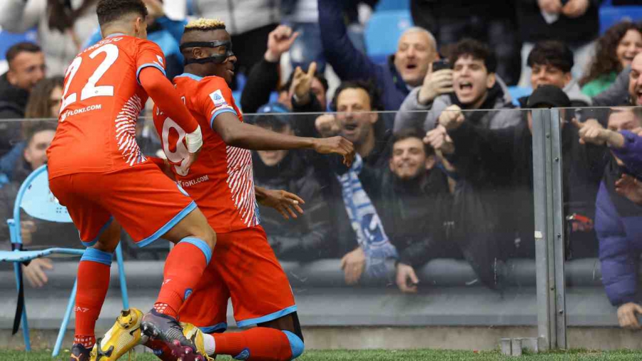 Νάπολι – Ουντινέζε 2-1: «Μυθικός» Οσιμέν και πρωτιά για τους Ναπολιτάνους!