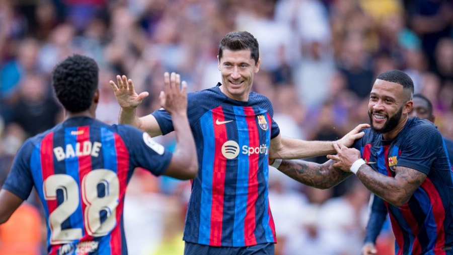 Μπαρτσελόνα - Έλτσε 3-0: «Τριάρα» στο... ρελαντί και πρωτιά, με τον Λεβαντόφσκι πρωταγωνιστή! (video)