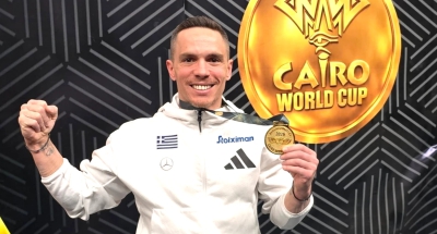 Πετρούνιας: «Χωρίς μέση, με λουμπάγκο, αλλά τα καταφέραμε!»