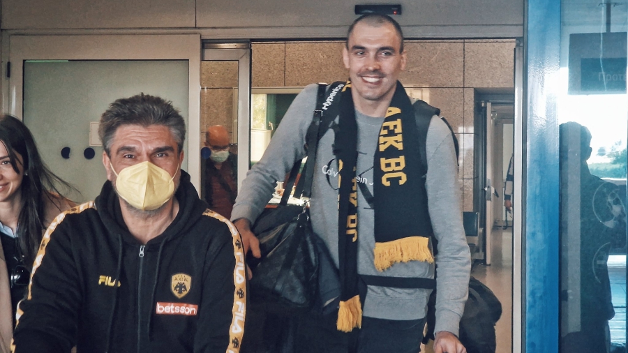 Στην Αθήνα για την ΑΕΚ ο Οριόλα