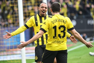 Ντόνιελ Μάλεν: Σκοράρει κατά ριπάς ο Ολλανδός, αλλά η Ντόρτμουντ ακόμα κυνηγά την Μπάγερν