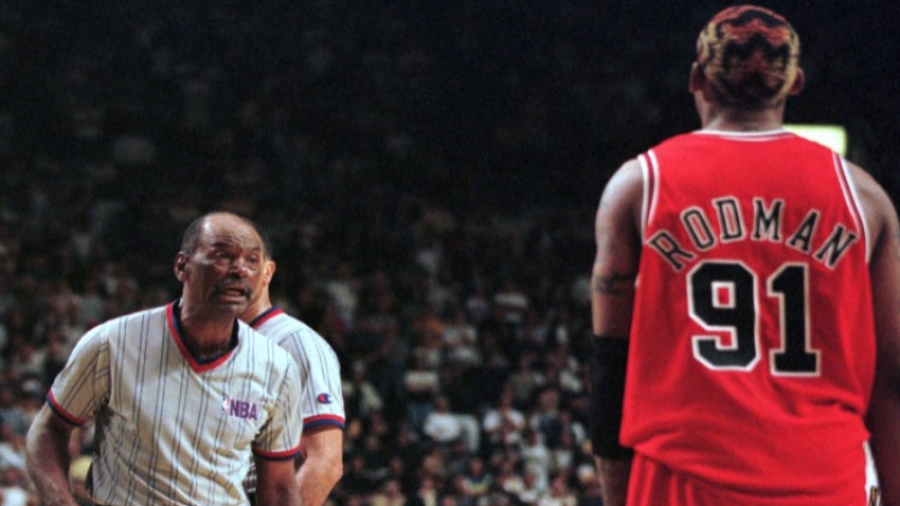 ΝΒΑ: Πέθανε πριν προλάβει να μπει στο Hall of Fame o διαιτητής Χιού Έβανς