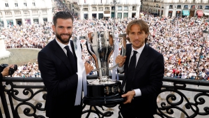 «Hala Madrid» και ατελείωτη… δίψα για τίτλους: Πανικός για την πρωταθλήτρια Ρεάλ στη Μαδρίτη! (video)