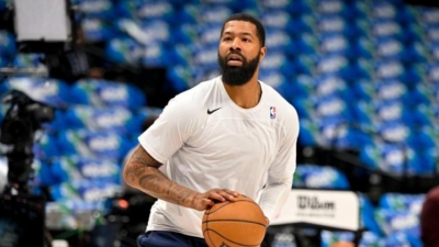 Συνεχίζει στους Μάβερικς ο Μαρκίφ Μόρις