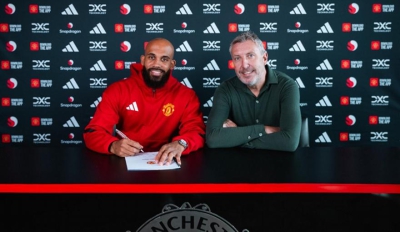 «Κόκκινος διάβολος» ο Εμπεμό - Επίσημα στη Μάντσεστερ Γιουνάιτεντ!