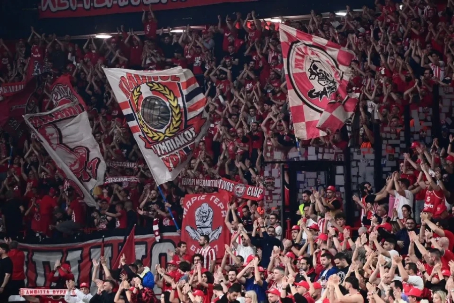 «Ερυθρόλευκη» λαοθάλασσα στη Βουλγαρία: Η πλάση κοκκινίζει με αρμάδα 10.000 στη «Σόφια... Ειρήνης και Φιλίας»!