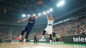 Σλοβενία - Σερβία 97-92: Ο Λούκα Ντόντσιτς βγήκε νικητής από την «φιλική μονομαχία» με τον Γιόκιτς στην παράταση!