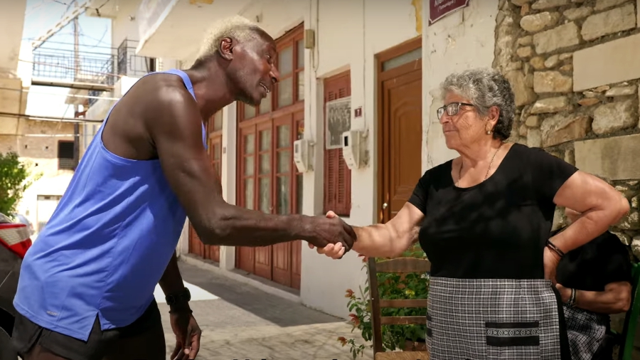Ημιμαραθώνιος Κρήτης 2023: Ο Ουγκουντσότο... έφαγε τη σκόνη της γιαγιάς (video)