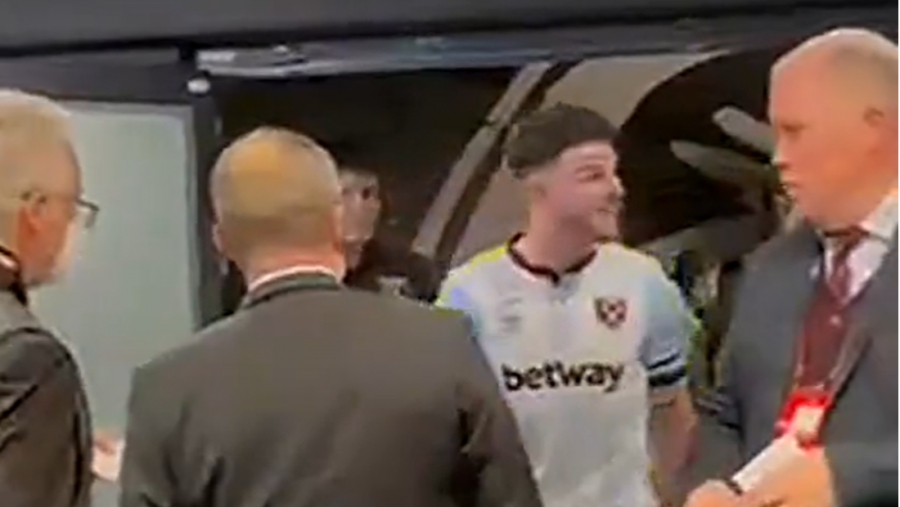 Γουέστ Χαμ: Τα… γαλλικά του Ράις στον διαιτητή (video)