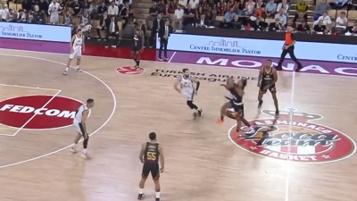 «Πυροβόλησε» από το… σπίτι του ο Στραζέλ! (video)