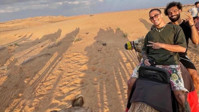 Λίβερπουλ: Βόλτα με... καμήλες για Σαλάχ και Τσιμίκα στο Ντουμπάι!