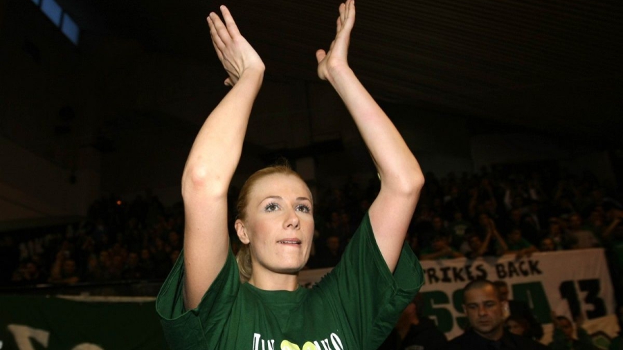 Σοκ στον κόσμο του βόλεϊ: «Έφυγε» η Ρούξι Ντουμιτρέσκου!