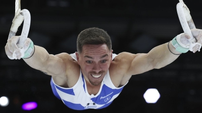 «Πέταξε» για Ολυμπιακούς ο Πετρούνιας, ασημένιο μετάλλιο στο Παγκόσμιο! (video)