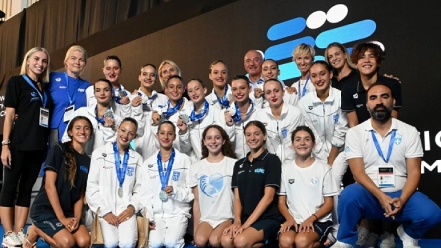 Ασημένια παγκόσμια πρωταθλήτρια η Ελλάδα στο μικτό κόμπο παίδων-κορασίδων στην καλλιτεχνική κολύμβηση!