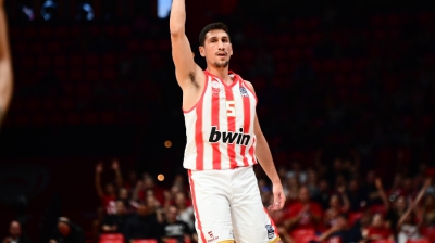 Για πάντα στο λιμάνι ο Λαρεντζάκης!