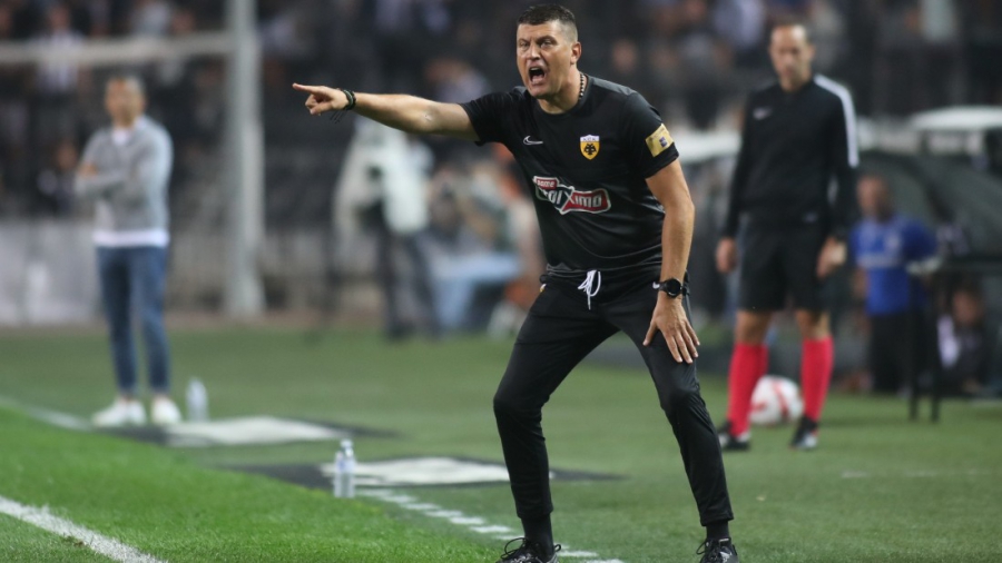 Μιλόγεβιτς: «Ο Σιμόες είναι ένας leader για την ΑΕΚ - Ο Τσούμπερ μπορεί να παίξει τρεις θέσεις»